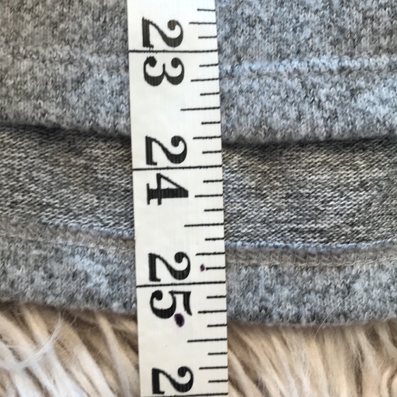 NWOT by Flora Nikrooz Sweater - Picture 3 of 7